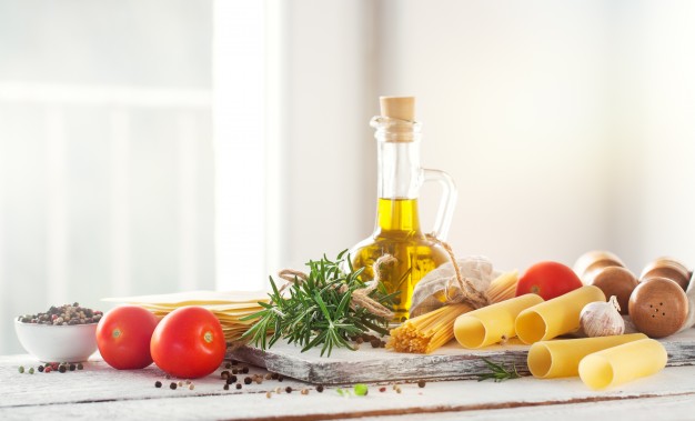 Diferentes aceites tienen diferentes cualidades que los hacen mejores para ciertos usos. Algunos son mejores para hornear, otros para freír y otros para aderezos para ensaladas.