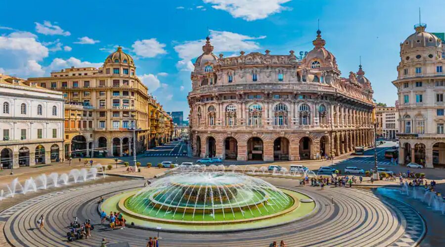 Plaza principal de Genova, Italia en la ruta del arte